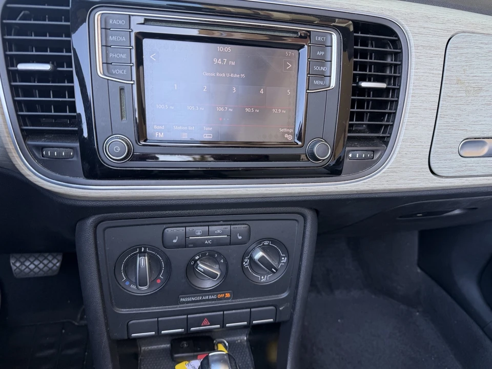 2018 Volkswagen A5 Beetle - Image 17 of 21