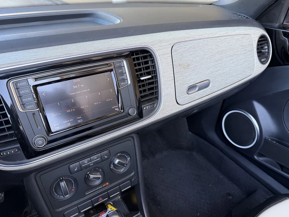 2018 Volkswagen A5 Beetle - Image 16 of 21