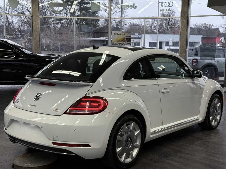 2018 Volkswagen A5 Beetle - Image 9 of 12