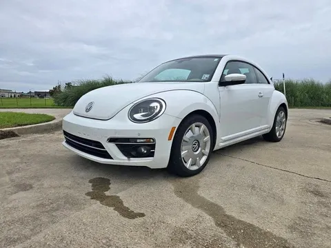 2018 Volkswagen Beetle SE