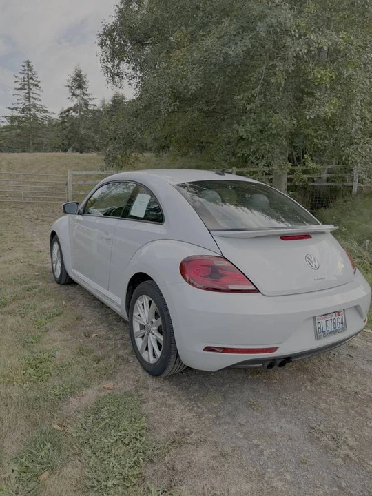 2015 Volkswagen A5 Beetle - Image 2 of 5