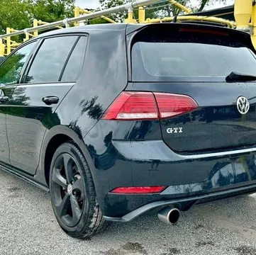 2018 Volkswagen Golf GTI S