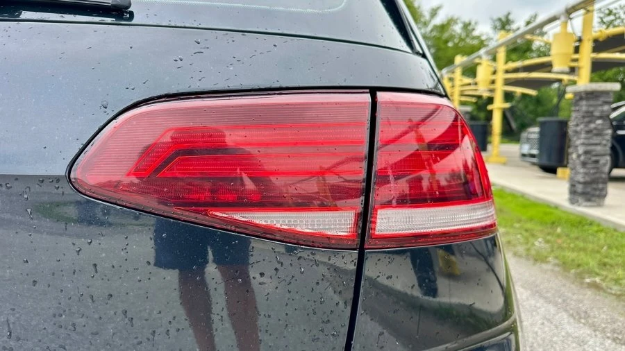 2018 Volkswagen GTI Mk7 - Image 9 of 20