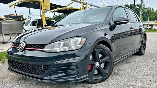 2018 Volkswagen Golf GTI S
