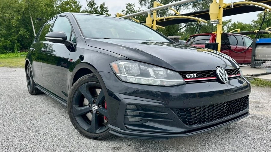 2018 Volkswagen GTI Mk7 - Image 9 of 20