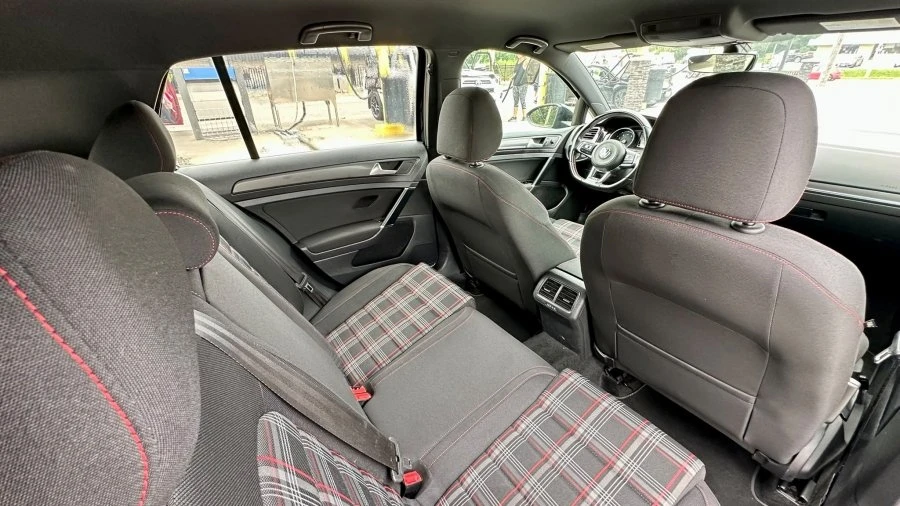 2018 Volkswagen GTI Mk7 - Image 19 of 20