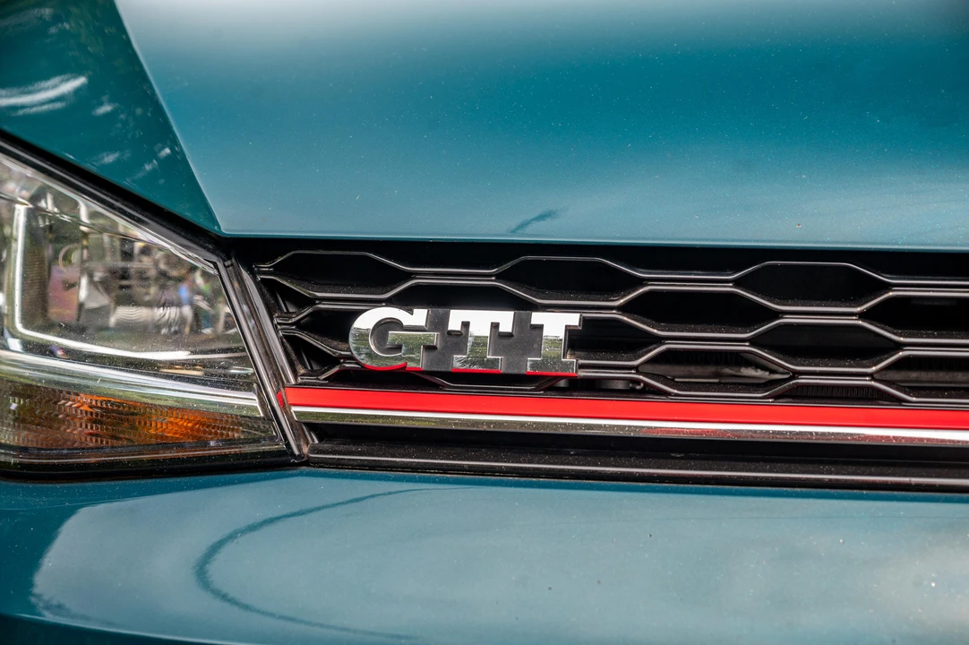 2018 Volkswagen GTI Mk7 - Image 11 of 31
