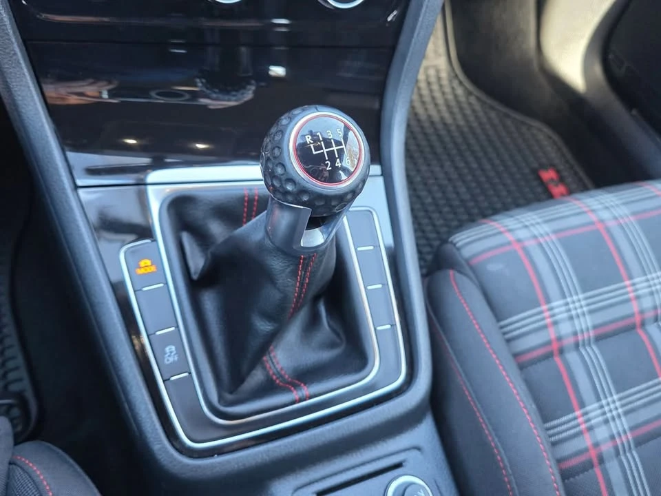 2018 Volkswagen GTI Mk7 - Image 17 of 20