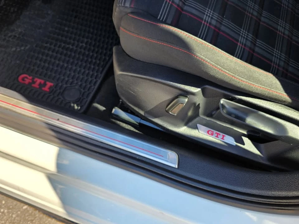 2018 Volkswagen GTI Mk7 - Image 14 of 20