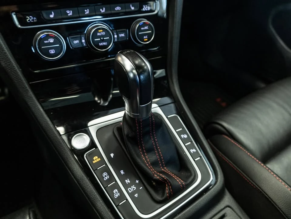 2018 Volkswagen GTI Mk7 - Image 16 of 20