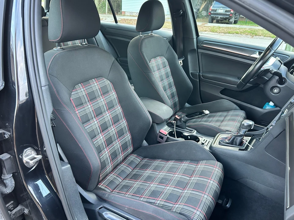 2018 Volkswagen GTI Mk7 - Image 24 of 31