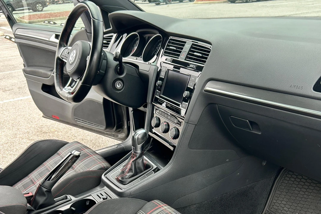 2018 Volkswagen GTI Mk7 - Image 31 of 31