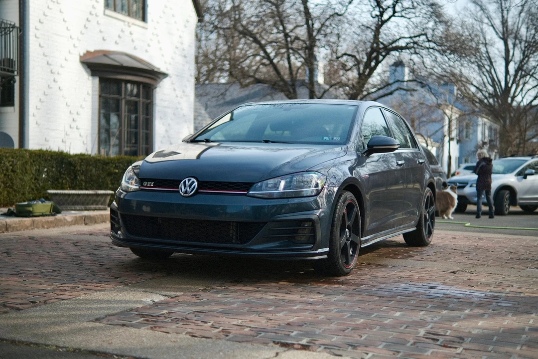 2018 Volkswagen GTI Mk7 - Image 7 of 31