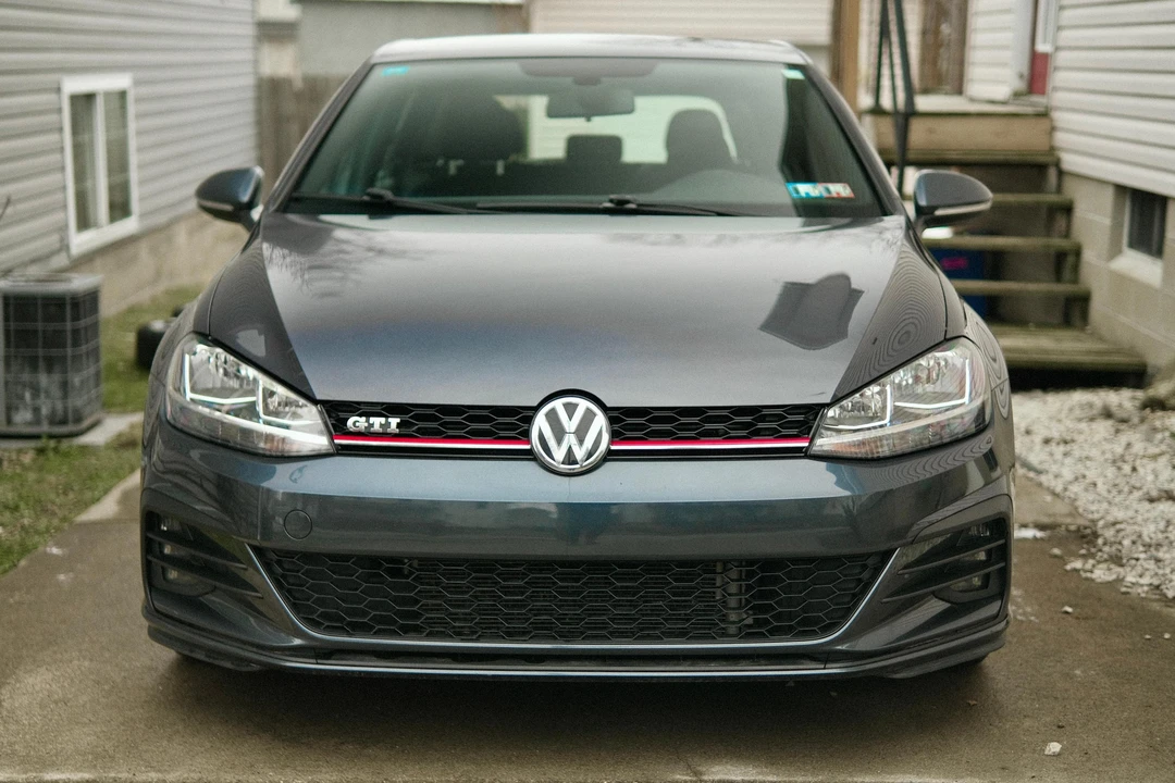 2018 Volkswagen GTI Mk7 - Image 2 of 31