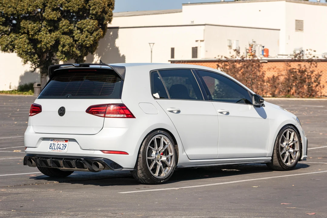 2018 Volkswagen GTI Mk7 - Image 4 of 31
