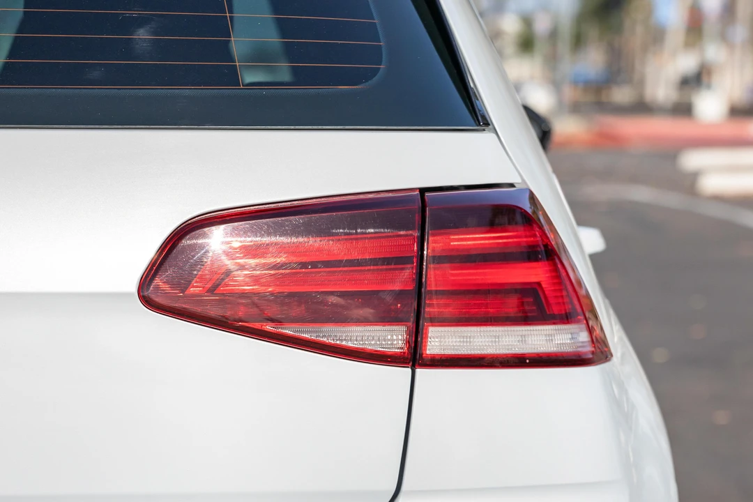 2018 Volkswagen GTI Mk7 - Image 16 of 31