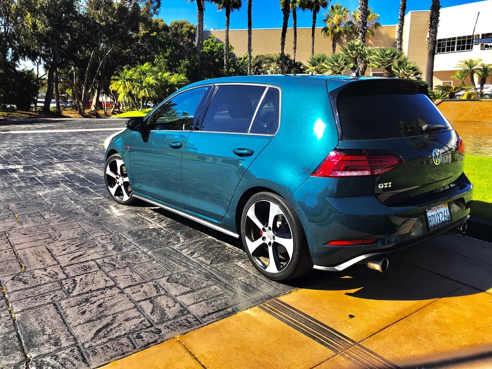2018 Volkswagen GTI Mk7 - Image 25 of 31