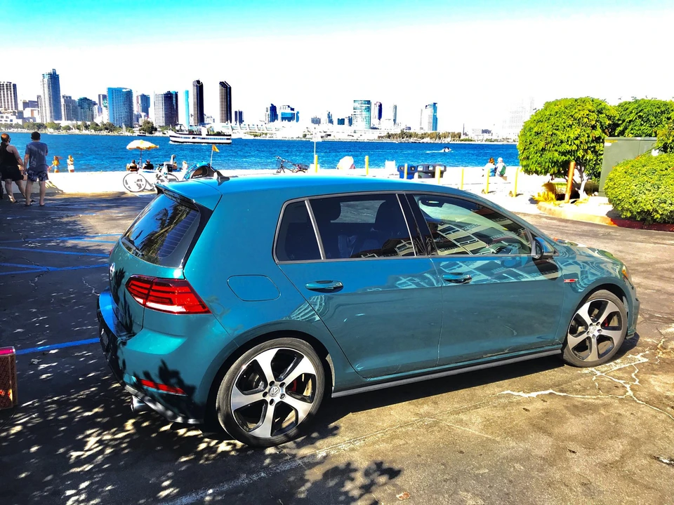 2018 Volkswagen GTI Mk7 - Image 29 of 31