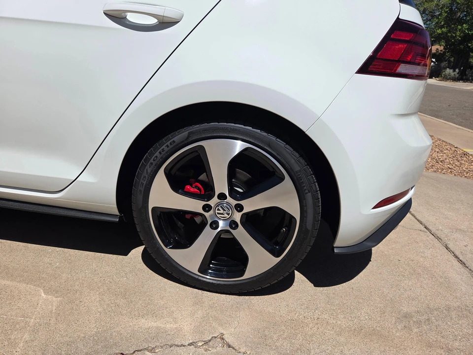 2018 Volkswagen GTI Mk7 - Image 29 of 31