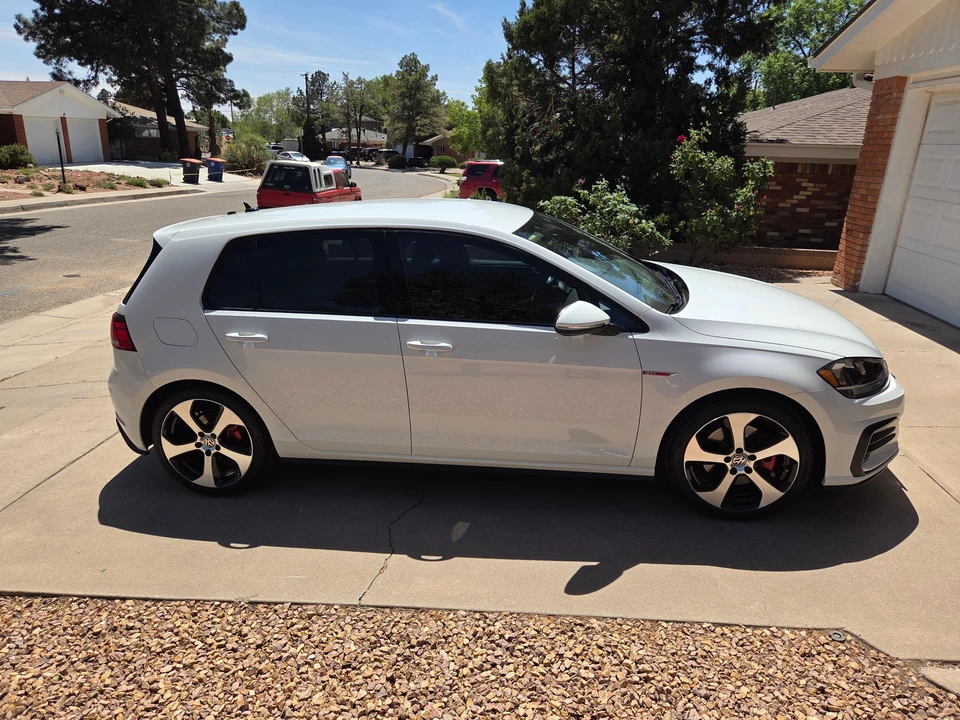 2018 Volkswagen GTI Mk7 - Image 11 of 31