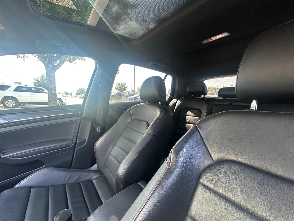 2018 Volkswagen GTI Mk7 - Image 27 of 31