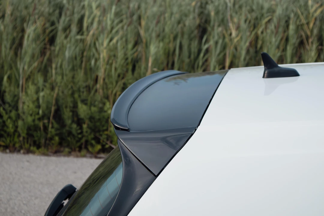 2018 Volkswagen GTI Mk7 - Image 25 of 31