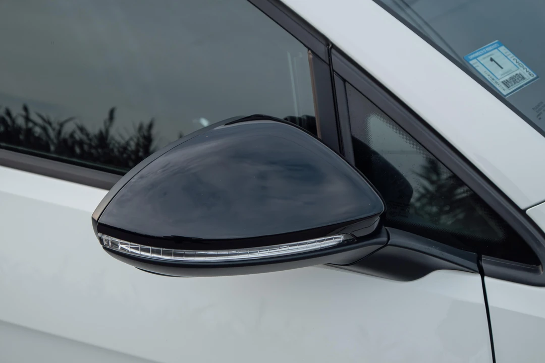 2018 Volkswagen GTI Mk7 - Image 26 of 31