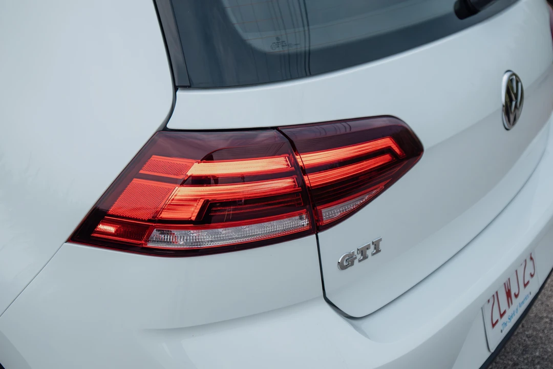 2018 Volkswagen GTI Mk7 - Image 21 of 31
