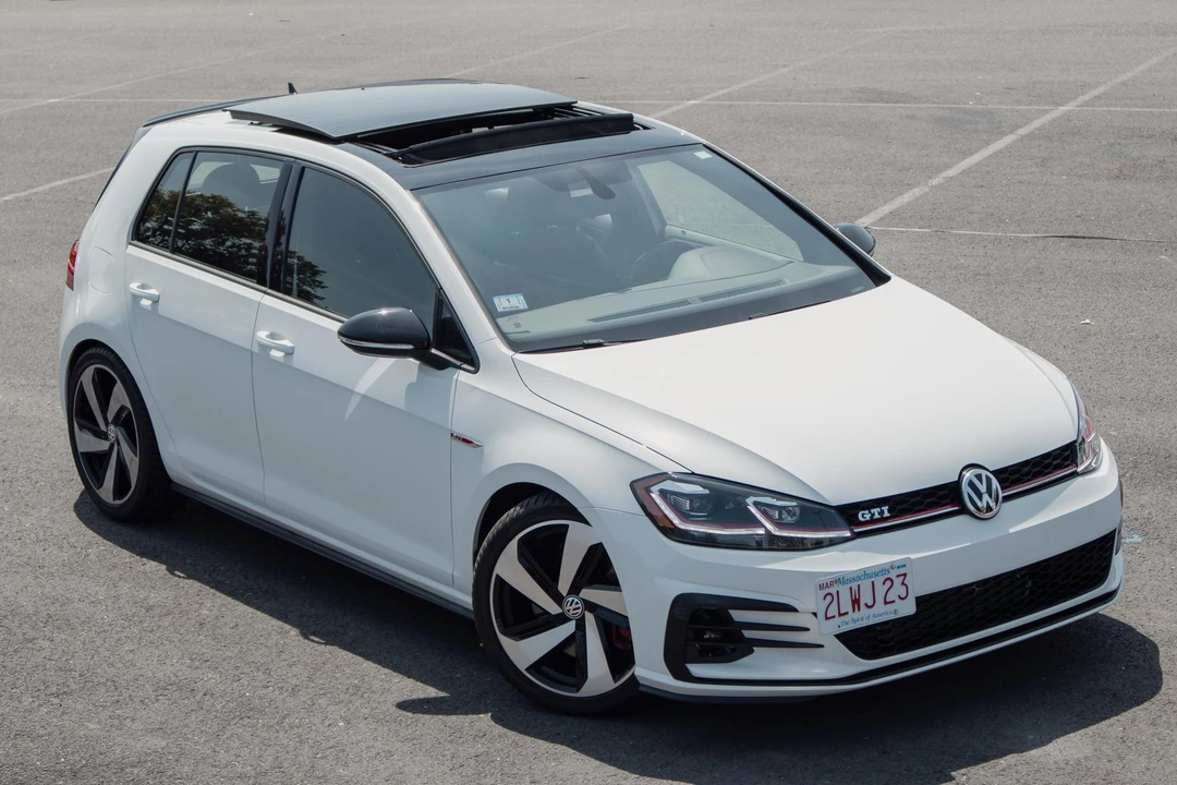 2018 Volkswagen GTI Mk7 - Image 15 of 31