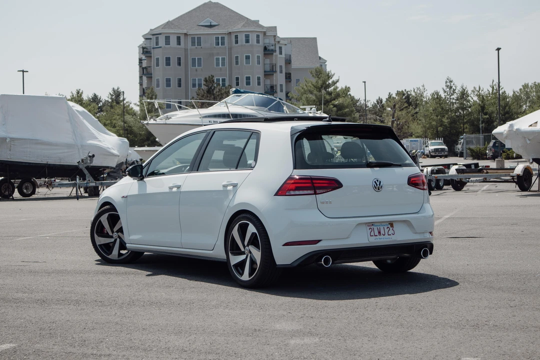 2018 Volkswagen GTI Mk7 - Image 10 of 31