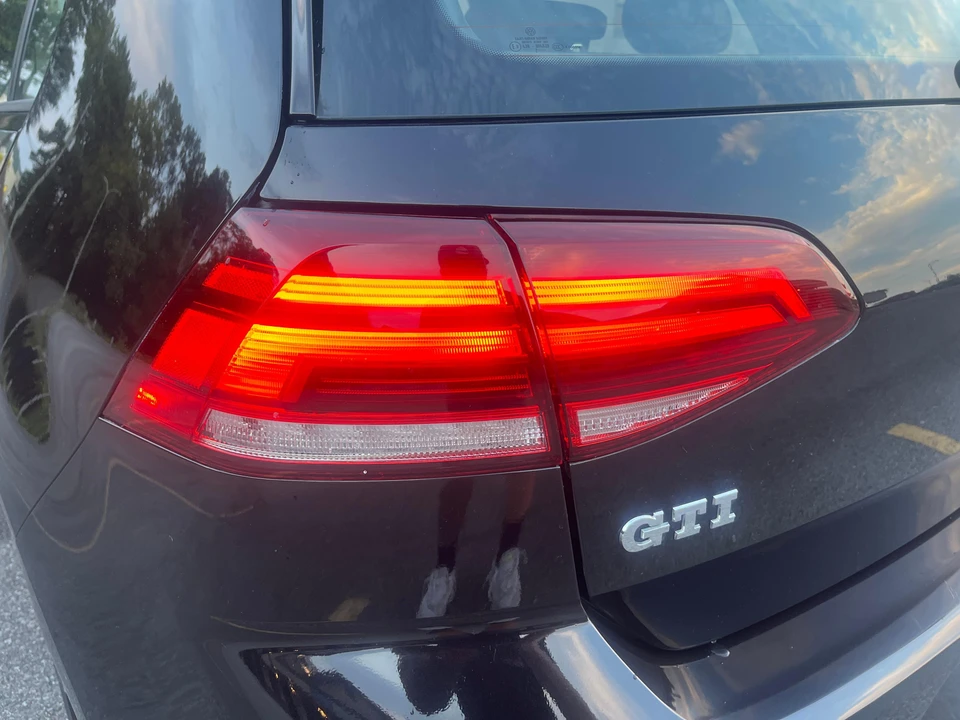 2018 Volkswagen GTI Mk7 - Image 14 of 31