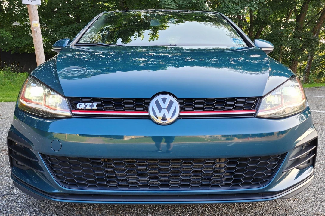2018 Volkswagen GTI Mk7 - Image 2 of 31