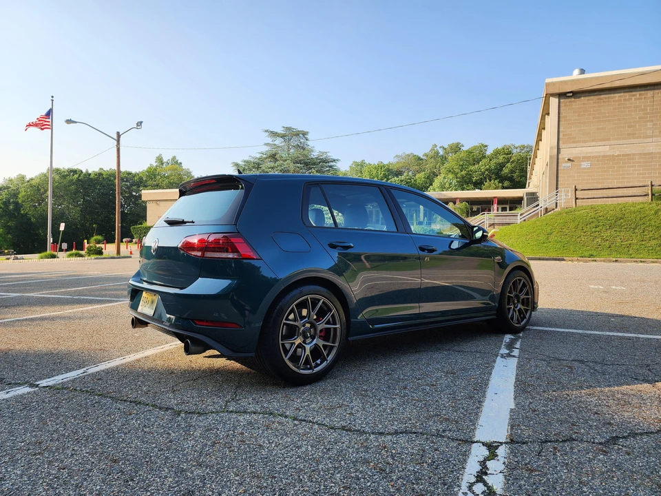 2018 Volkswagen GTI Mk7 - Image 29 of 31