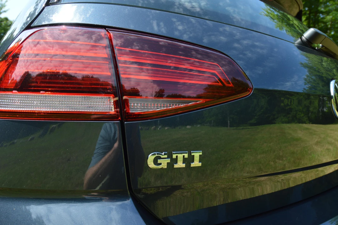 2018 Volkswagen GTI Mk7 - Image 29 of 31
