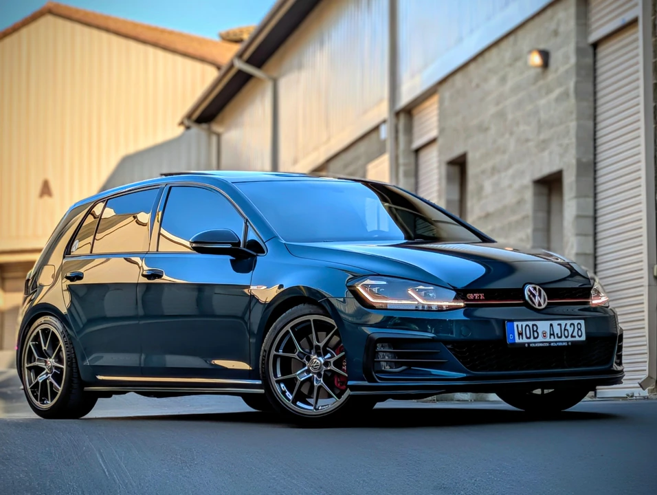 2018 Volkswagen GTI Mk7 - Image 29 of 31