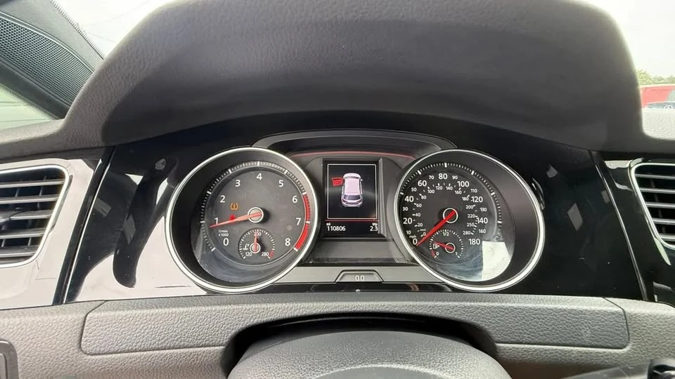 2018 Volkswagen GTI Mk7 - Image 9 of 11