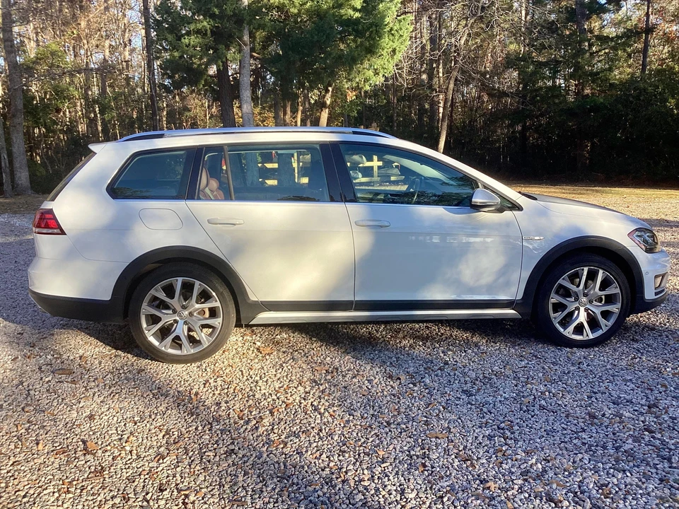 2018 Volkswagen Golf Mk7 - Image 9 of 31