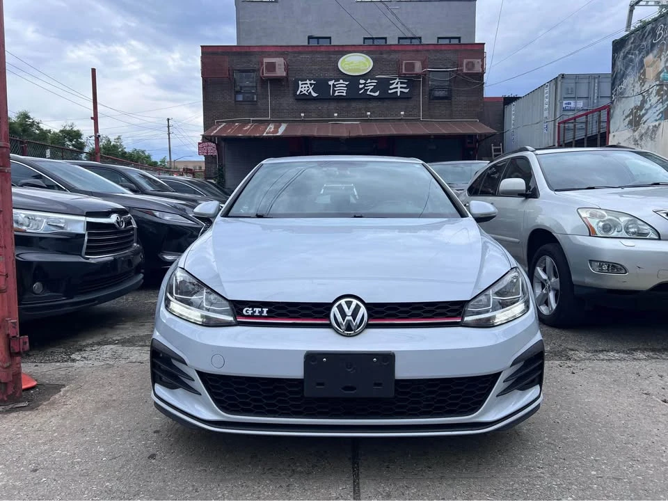 2018 Volkswagen GTI Mk7 - Image 2 of 6
