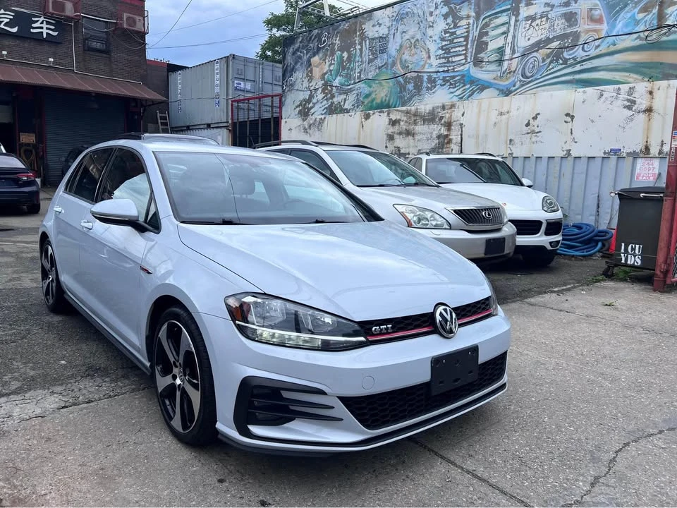 2018 Volkswagen GTI Mk7 - Image 4 of 6