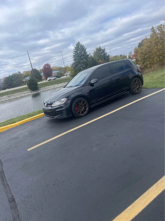 2018 Volkswagen GTI Mk7 - Image 2 of 5