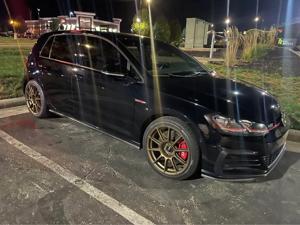 2018 Volkswagen GTI Mk7 - Image 4 of 5