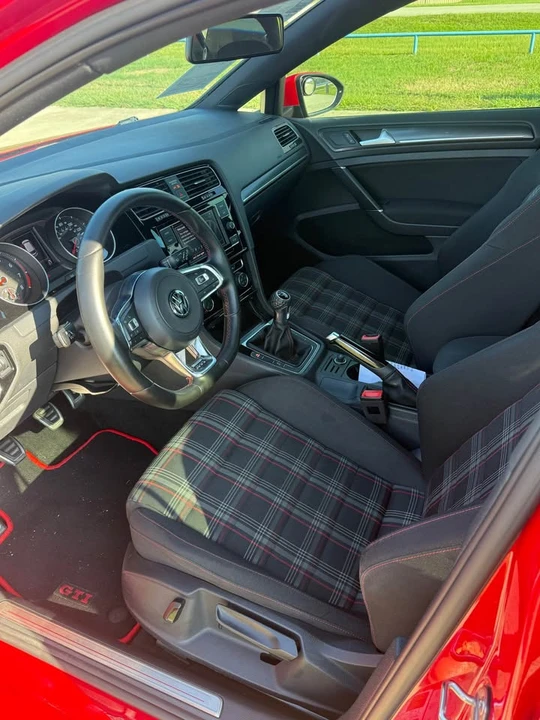2018 Volkswagen GTI Mk7 - Image 9 of 9