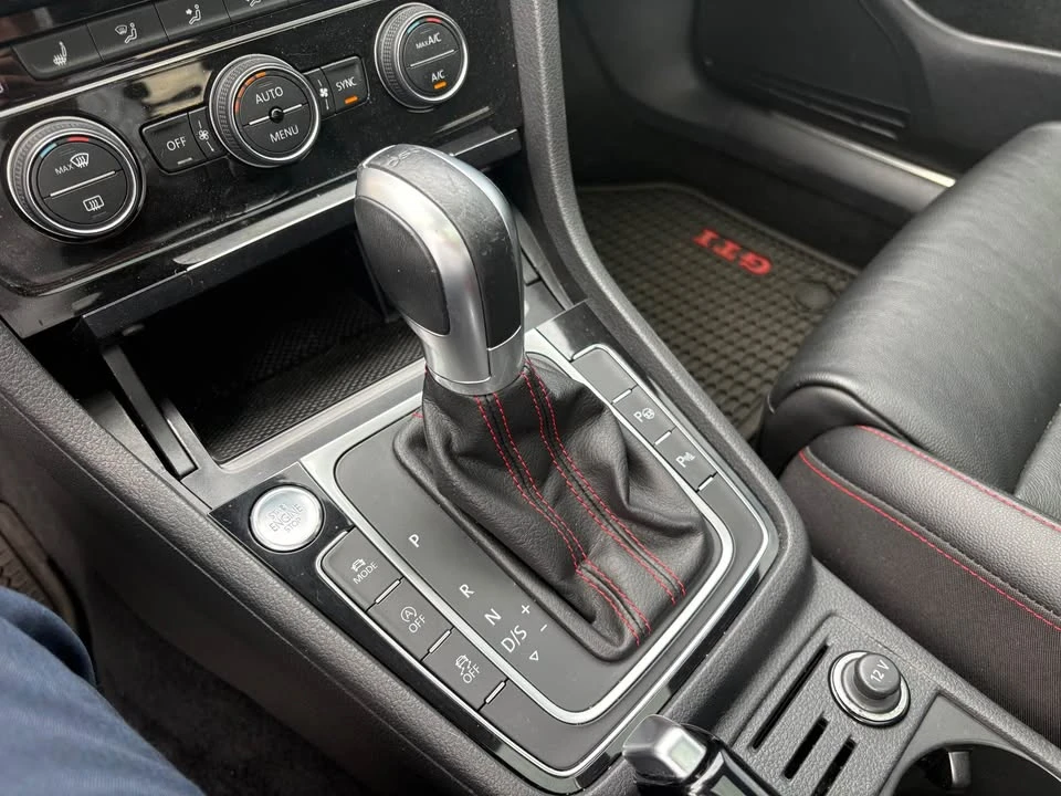 2018 Volkswagen GTI Mk7 - Image 11 of 12