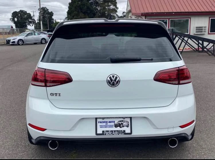 2018 Volkswagen GTI Mk7 - Image 2 of 17