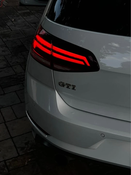 2018 Volkswagen GTI Mk7 - Image 9 of 13