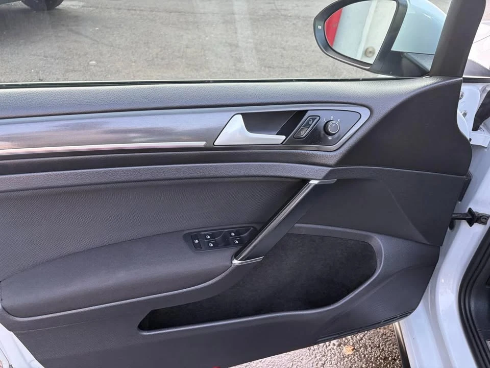 2018 Volkswagen GTI Mk7 - Image 11 of 20