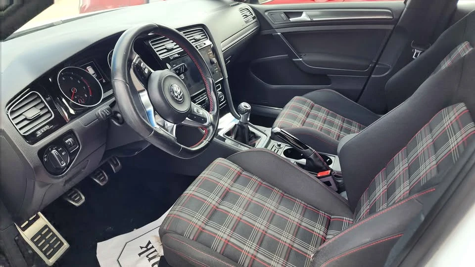 2018 Volkswagen GTI Mk7 - Image 5 of 8
