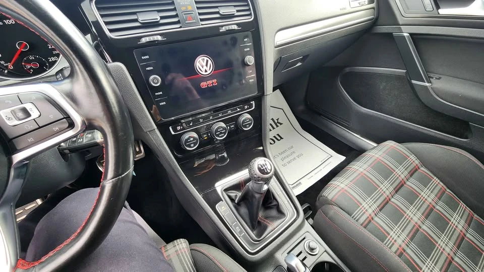 2018 Volkswagen GTI Mk7 - Image 7 of 8