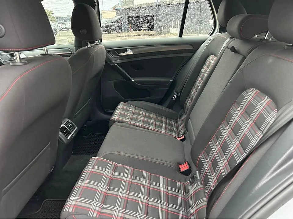 2018 Volkswagen GTI Mk7 - Image 16 of 17