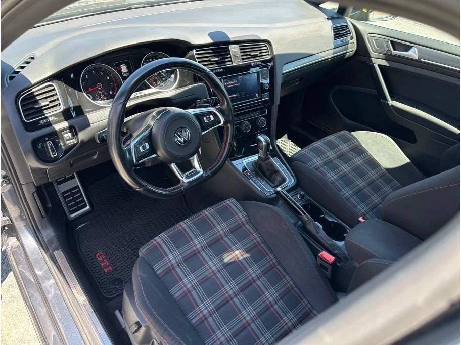 2018 Volkswagen GTI Mk7 - Image 10 of 20